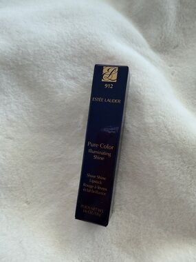 Estée Lauder Pure Color Illuminating Shine Lipstick (912) - Astonishing brandnew